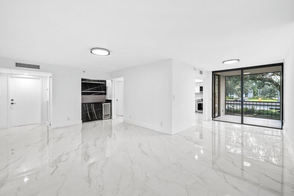 7754 Lakeside Boulevard Unit: 424