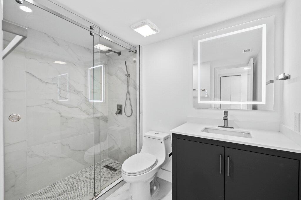 7754 Lakeside Boulevard Unit: 424