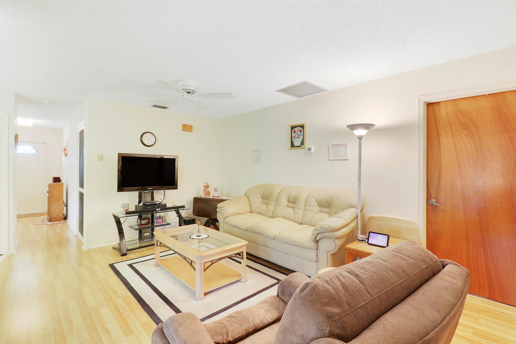 5635 SE Paramount Drive