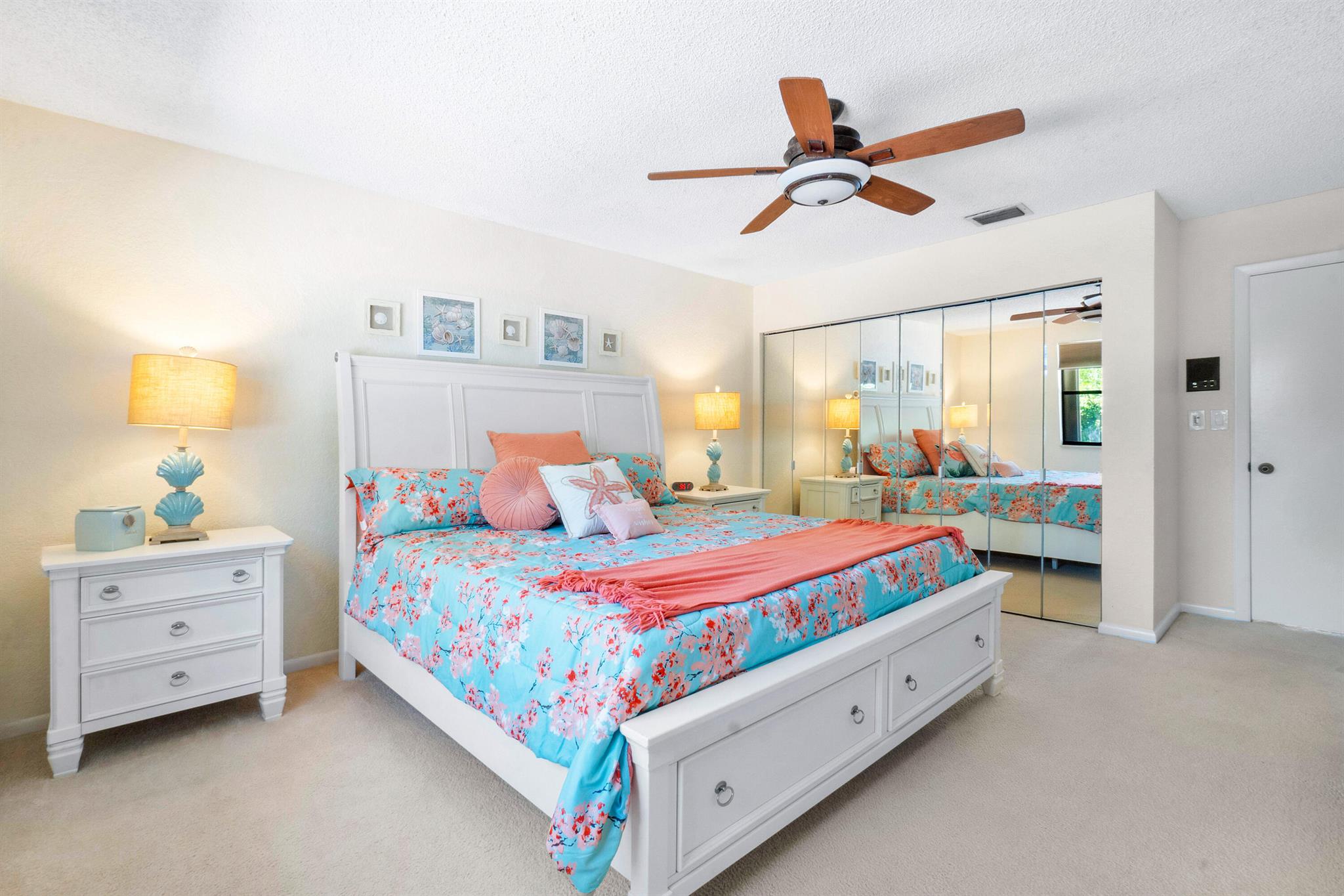 428 Lake Pointe S Lane