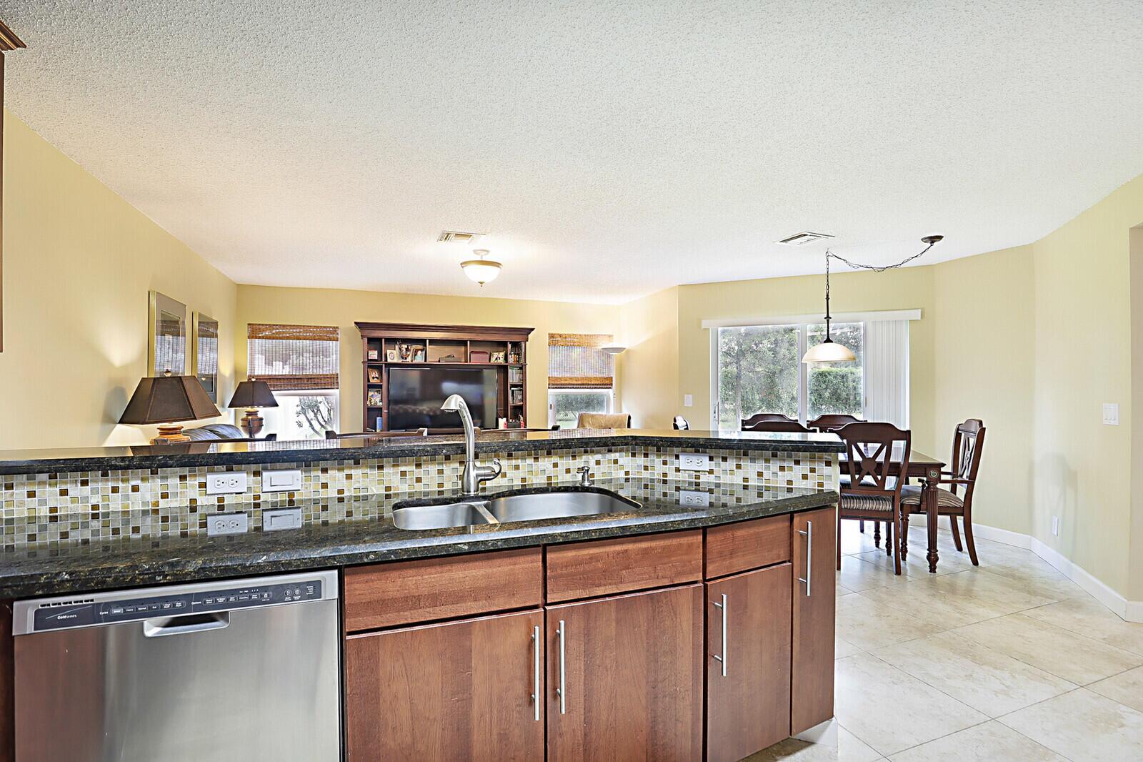 3329 Turtle Cove