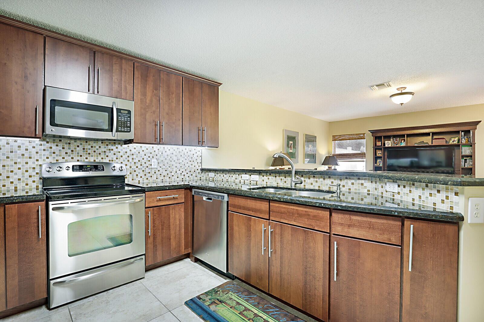 3329 Turtle Cove