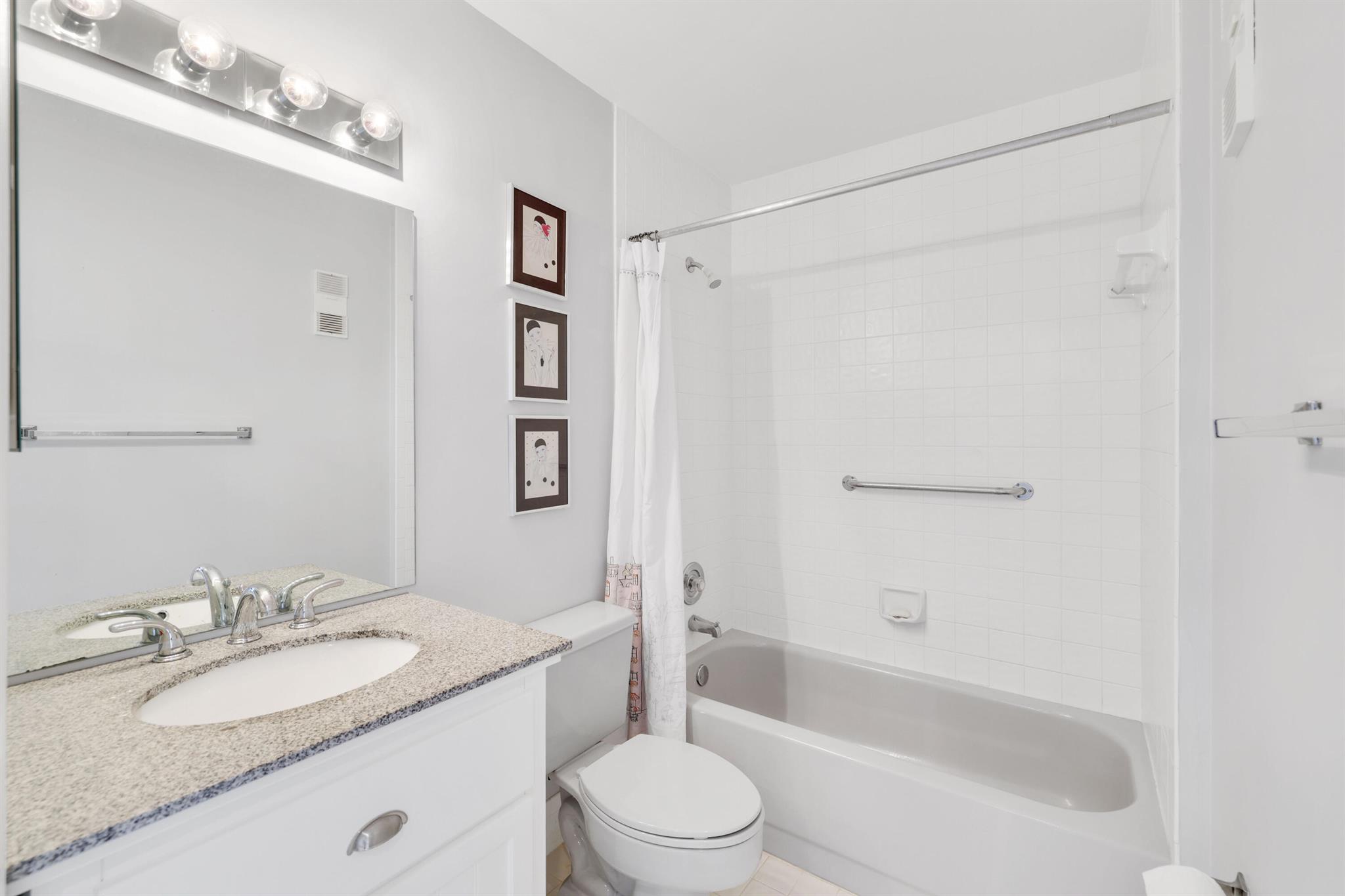 9757 Seacrest Circle Unit: 201