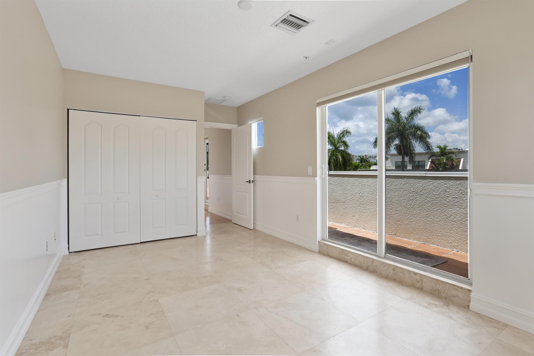 1368 Bayview Drive