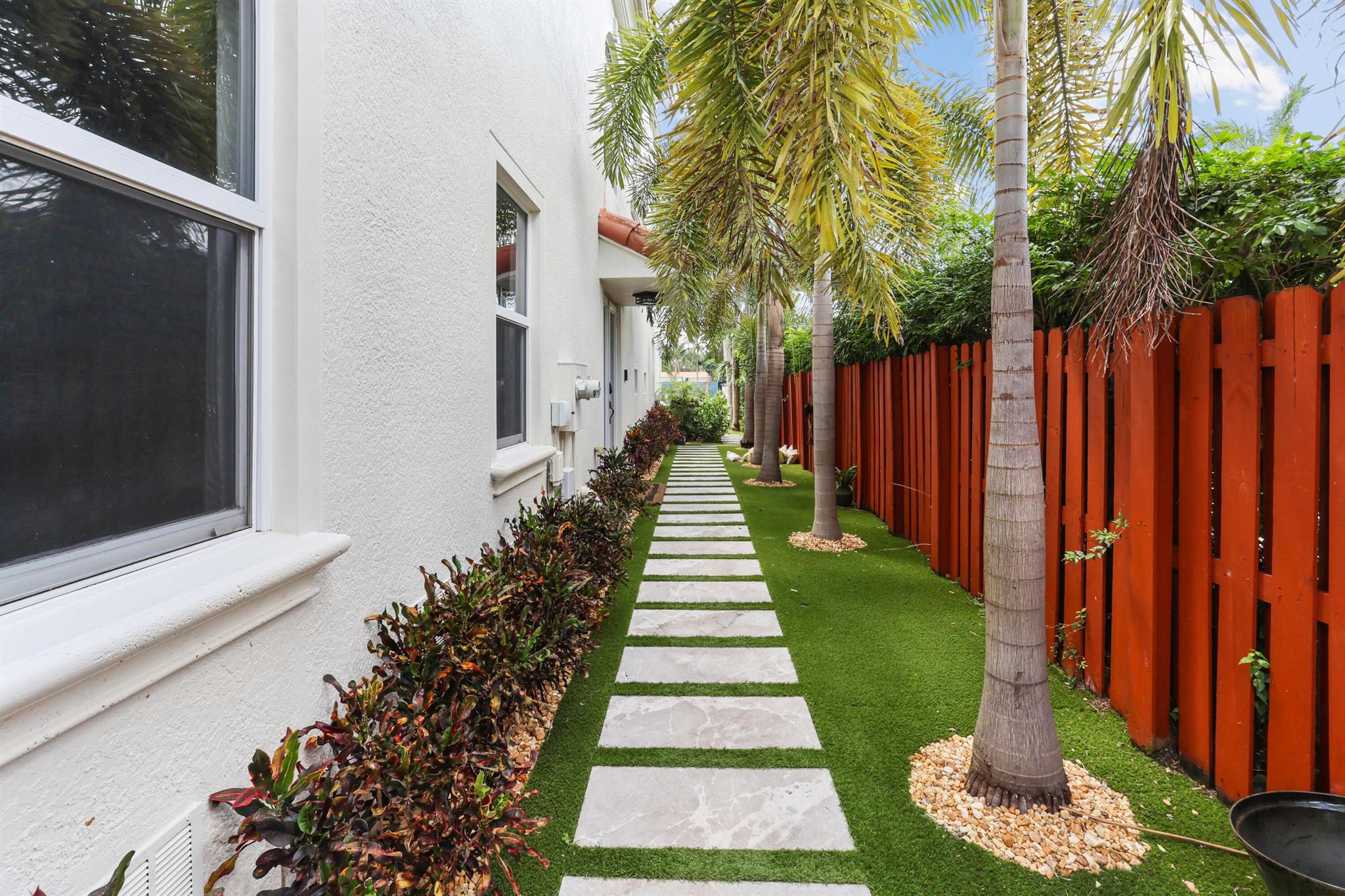 1368 Bayview Drive