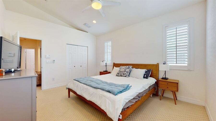 290 NE 5th Avenue Unit: 18