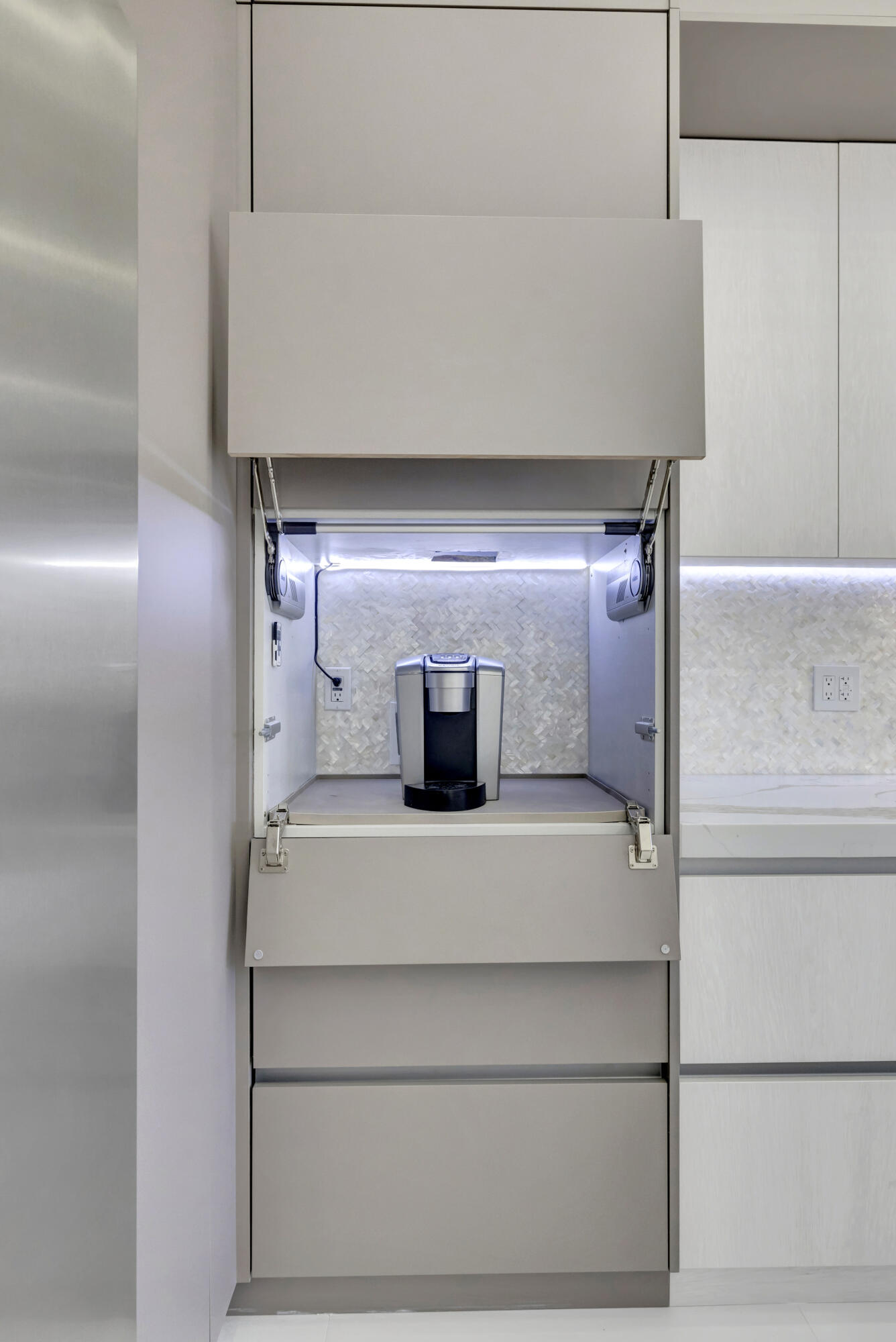 2444 NW 59th Street Unit: 1302