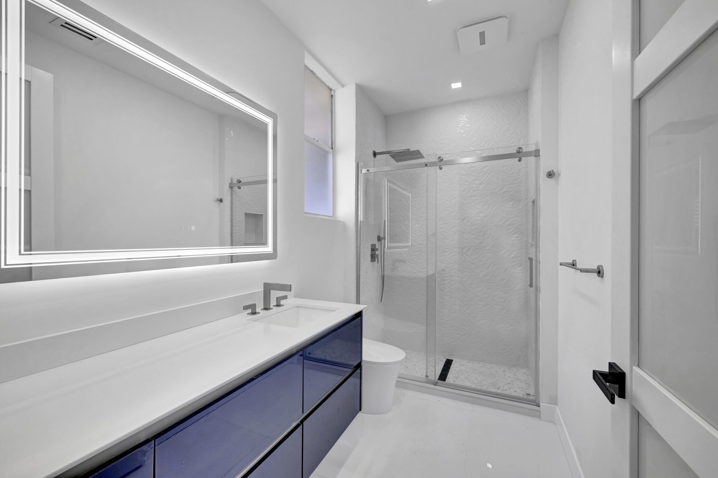 2444 NW 59th Street Unit: 1302