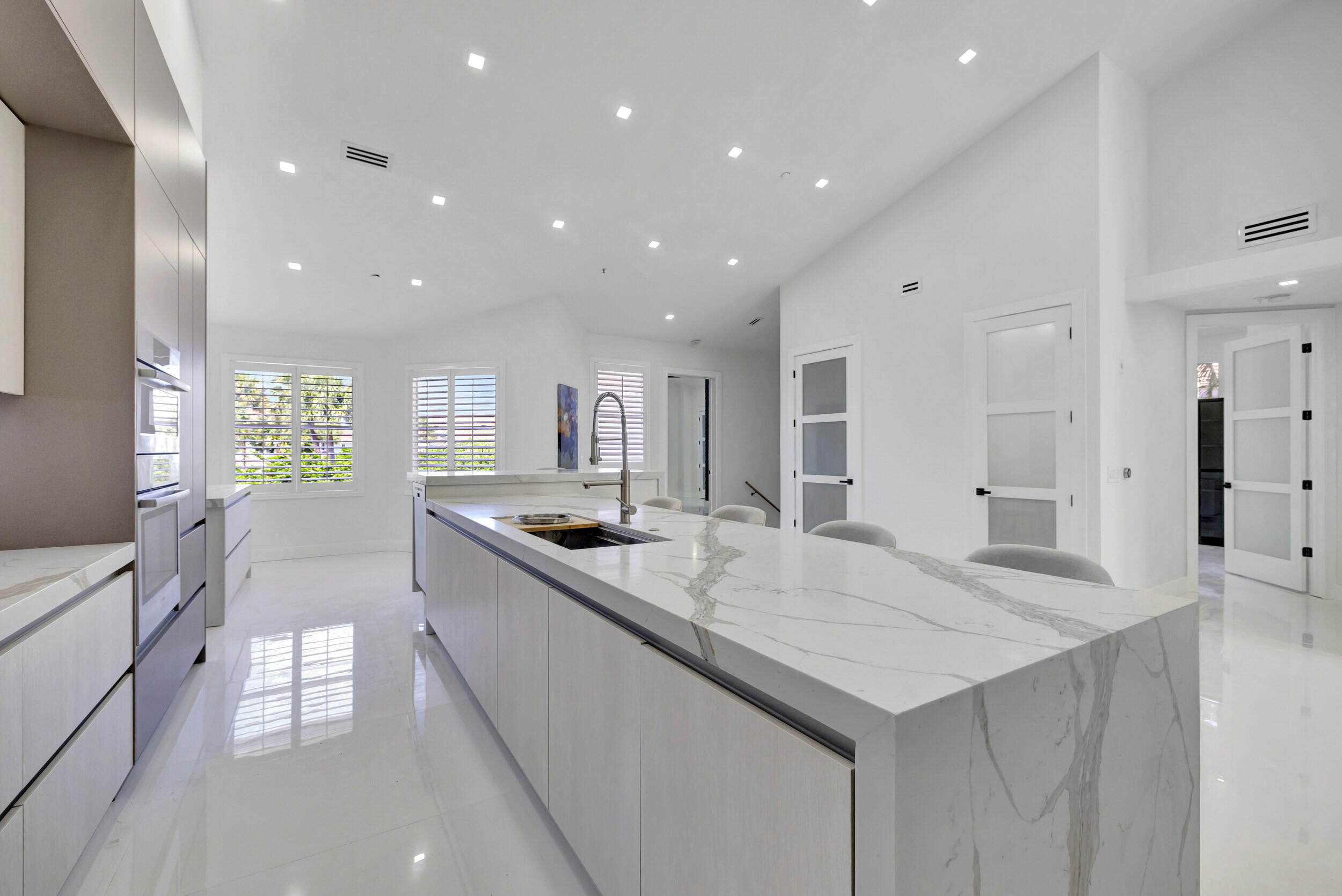 2444 NW 59th Street Unit: 1302