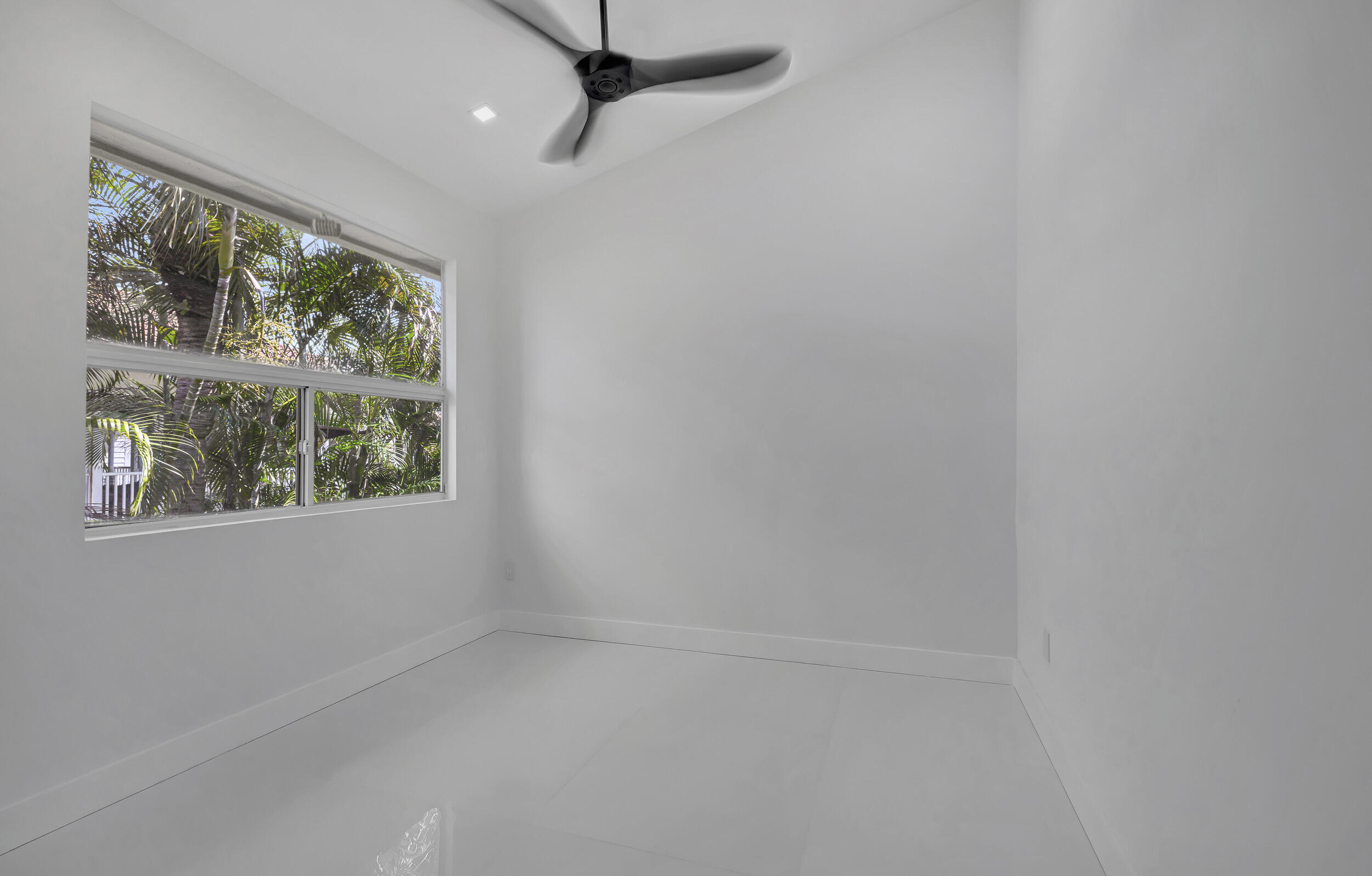 2444 NW 59th Street Unit: 1302