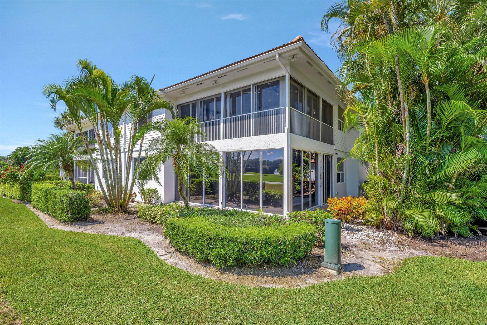 2444 NW 59th Street Unit: 1302