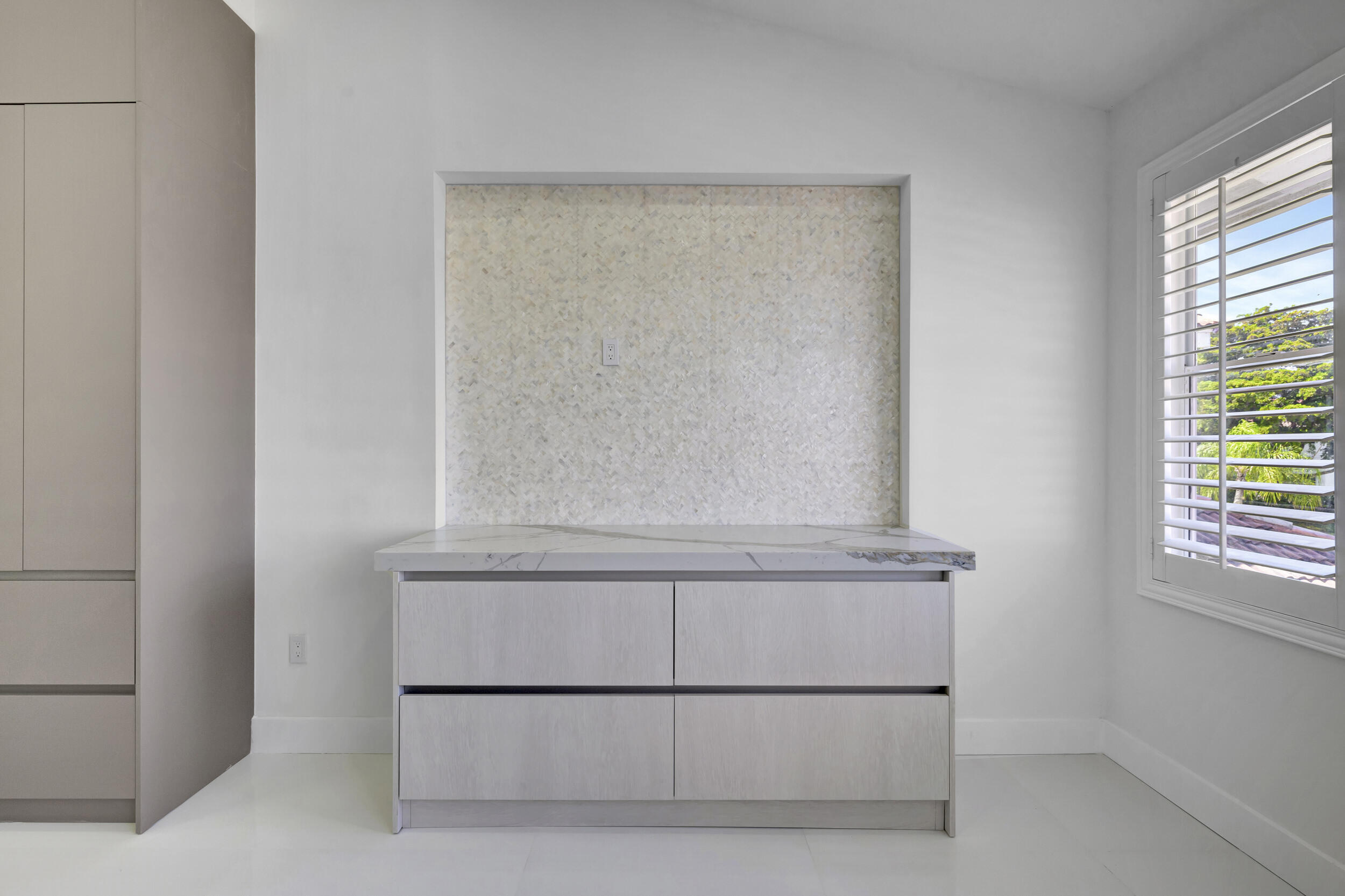 2444 NW 59th Street Unit: 1302