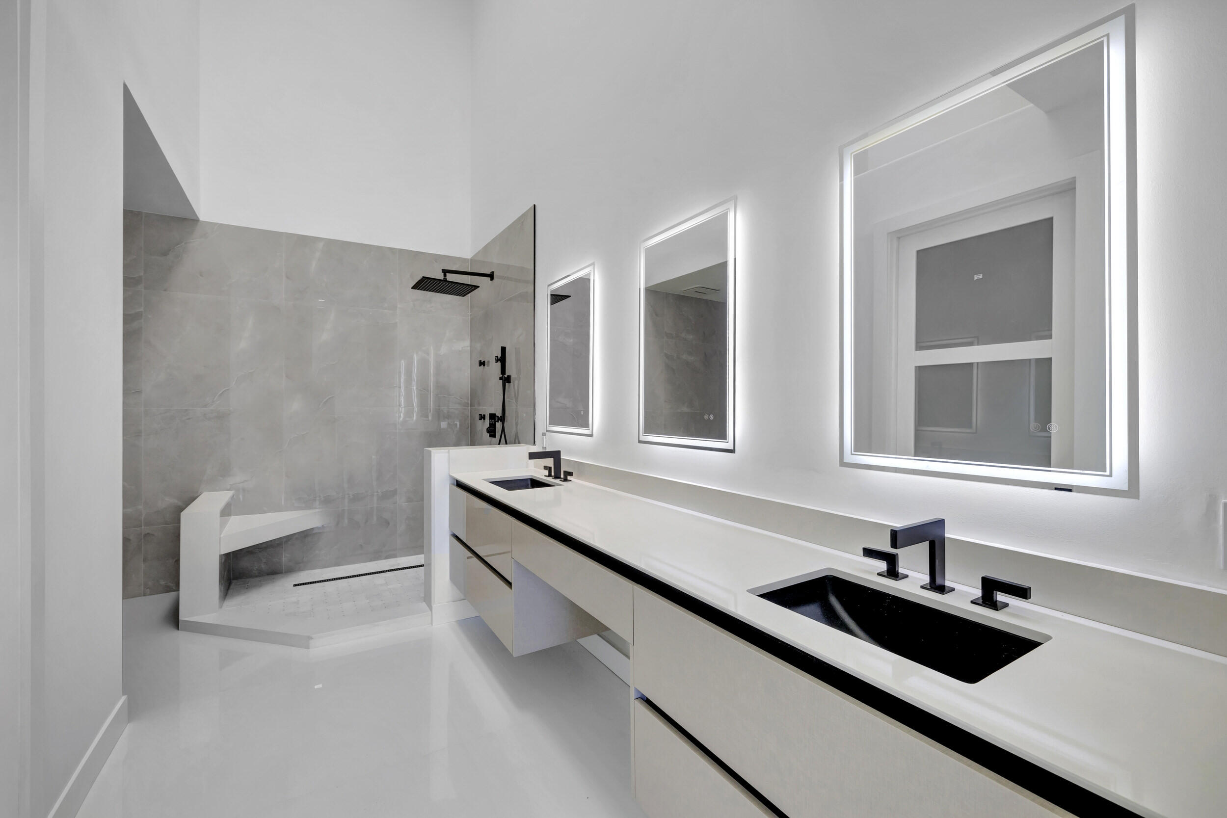 2444 NW 59th Street Unit: 1302