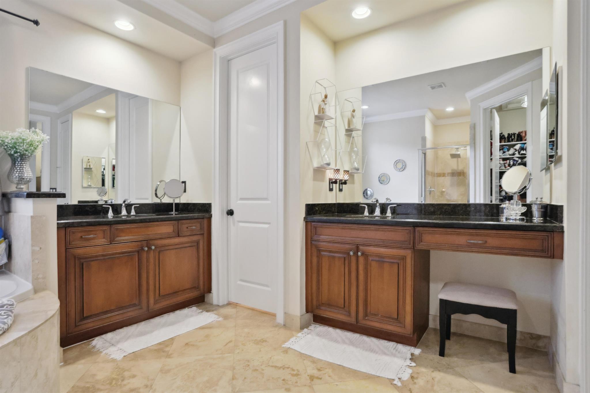 133 Via Poinciana Lane