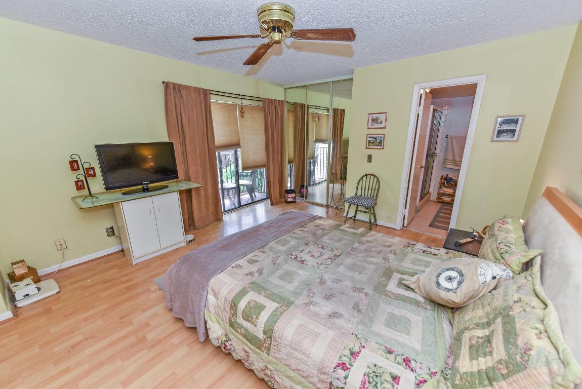 2520 SW 15th Street Unit: 2520