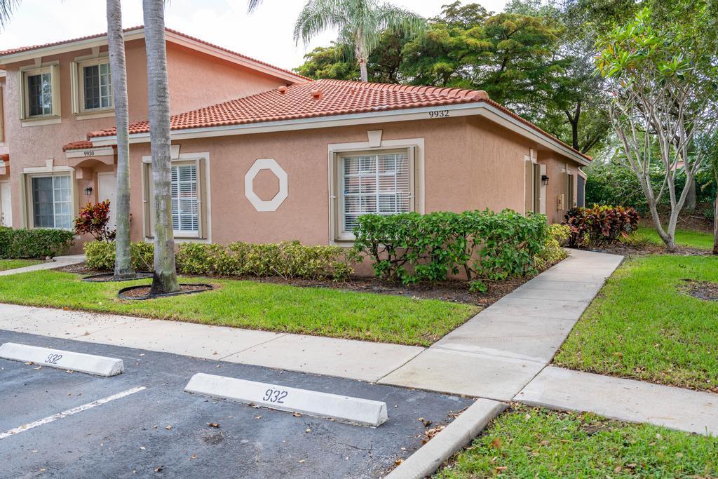 9932 Kamena Circle