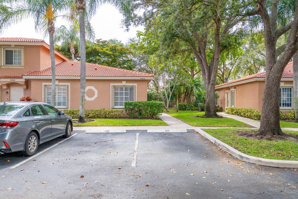 9932 Kamena Circle