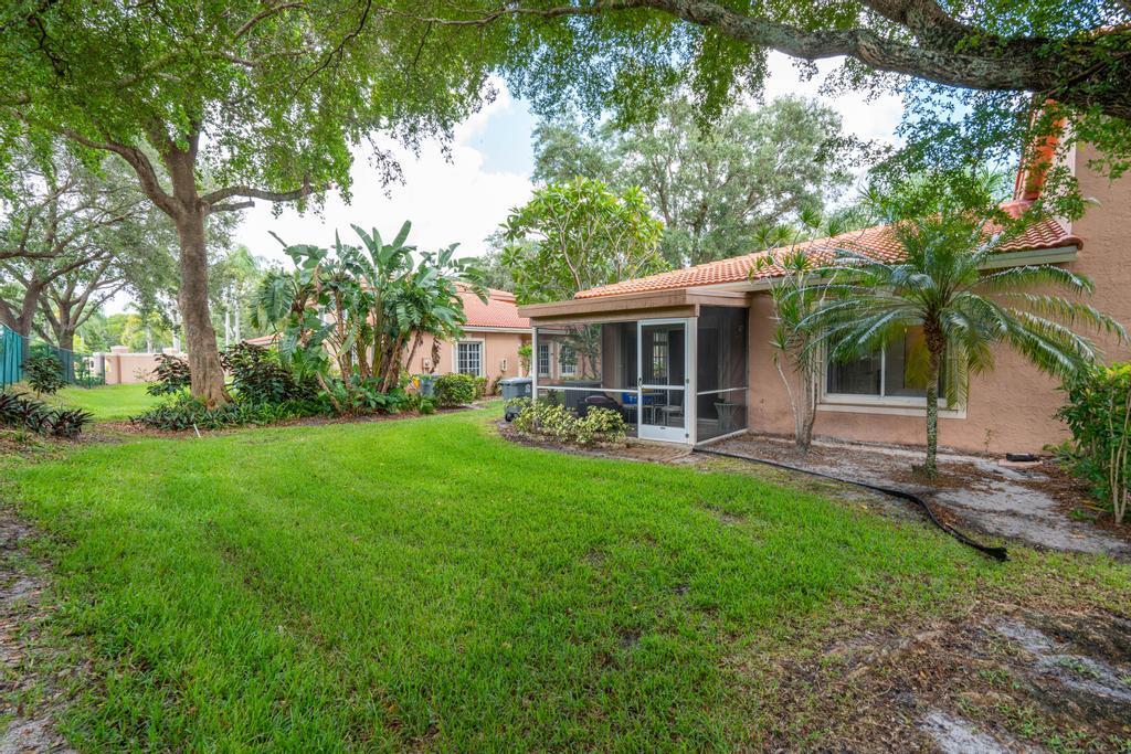 9932 Kamena Circle