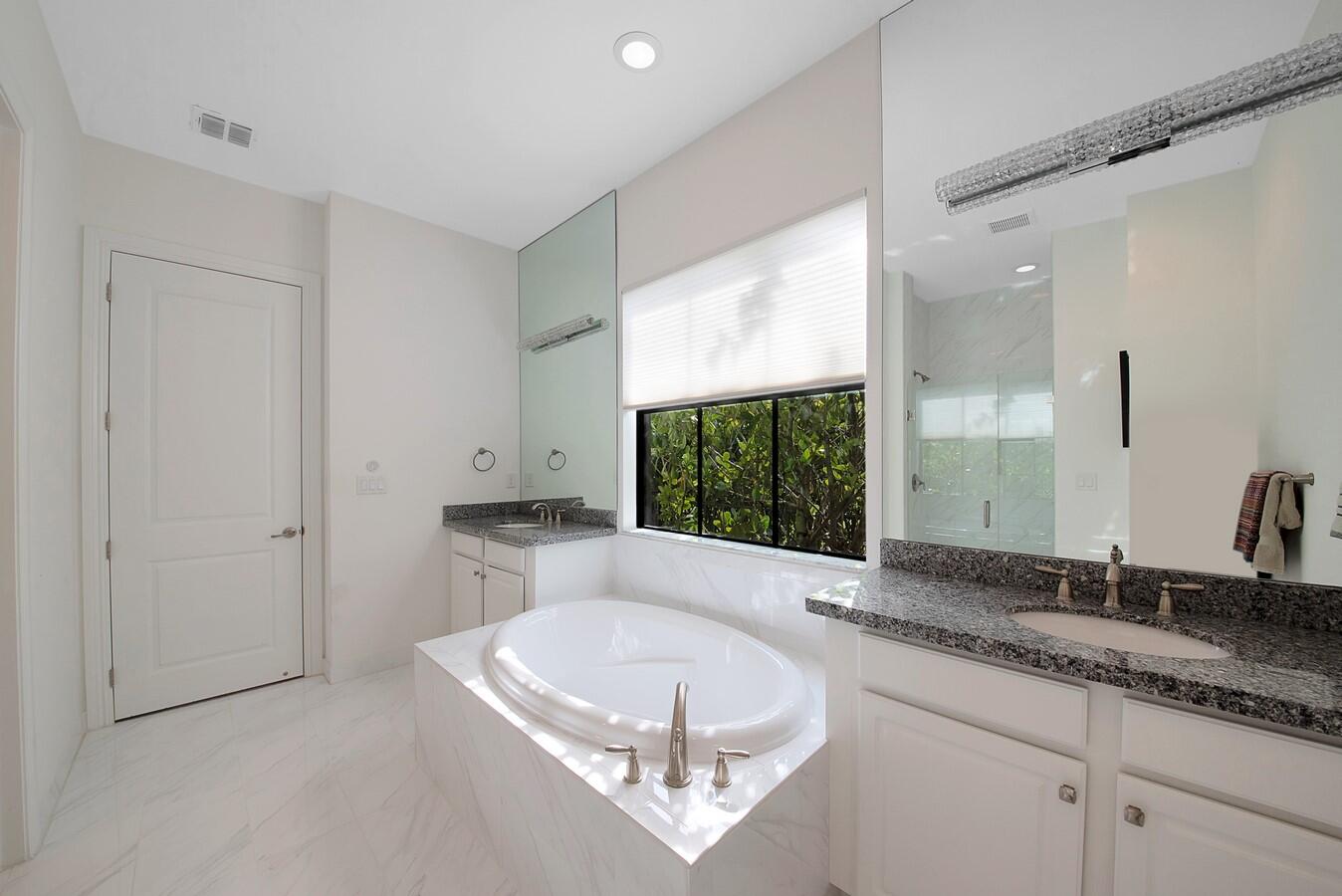 11600 Solstice Circle, Parkland