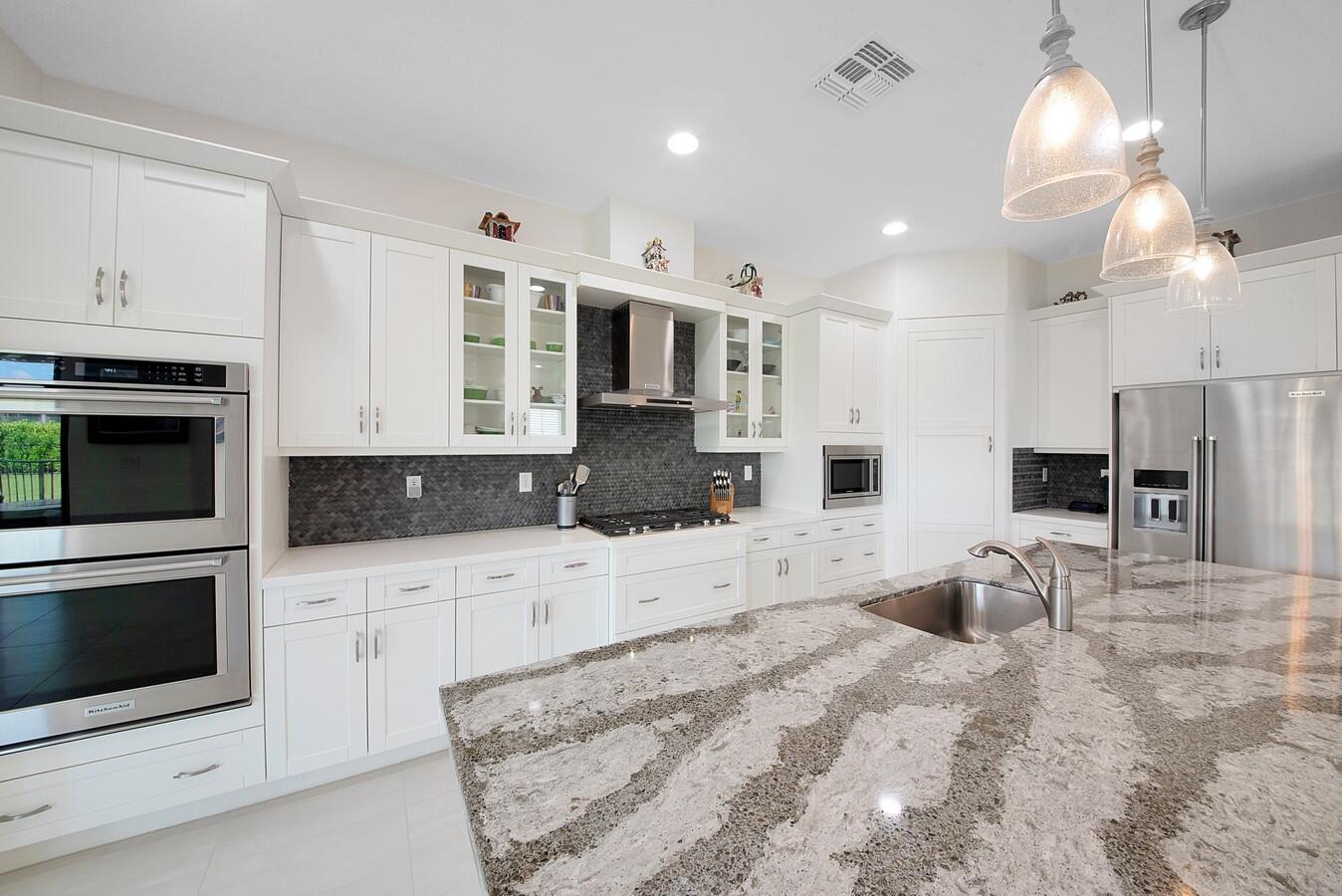 11600 Solstice Circle, Parkland