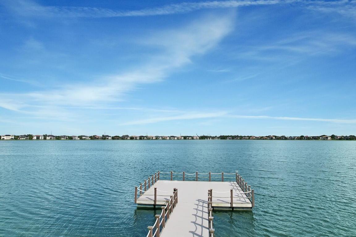 11600 Solstice Circle, Parkland