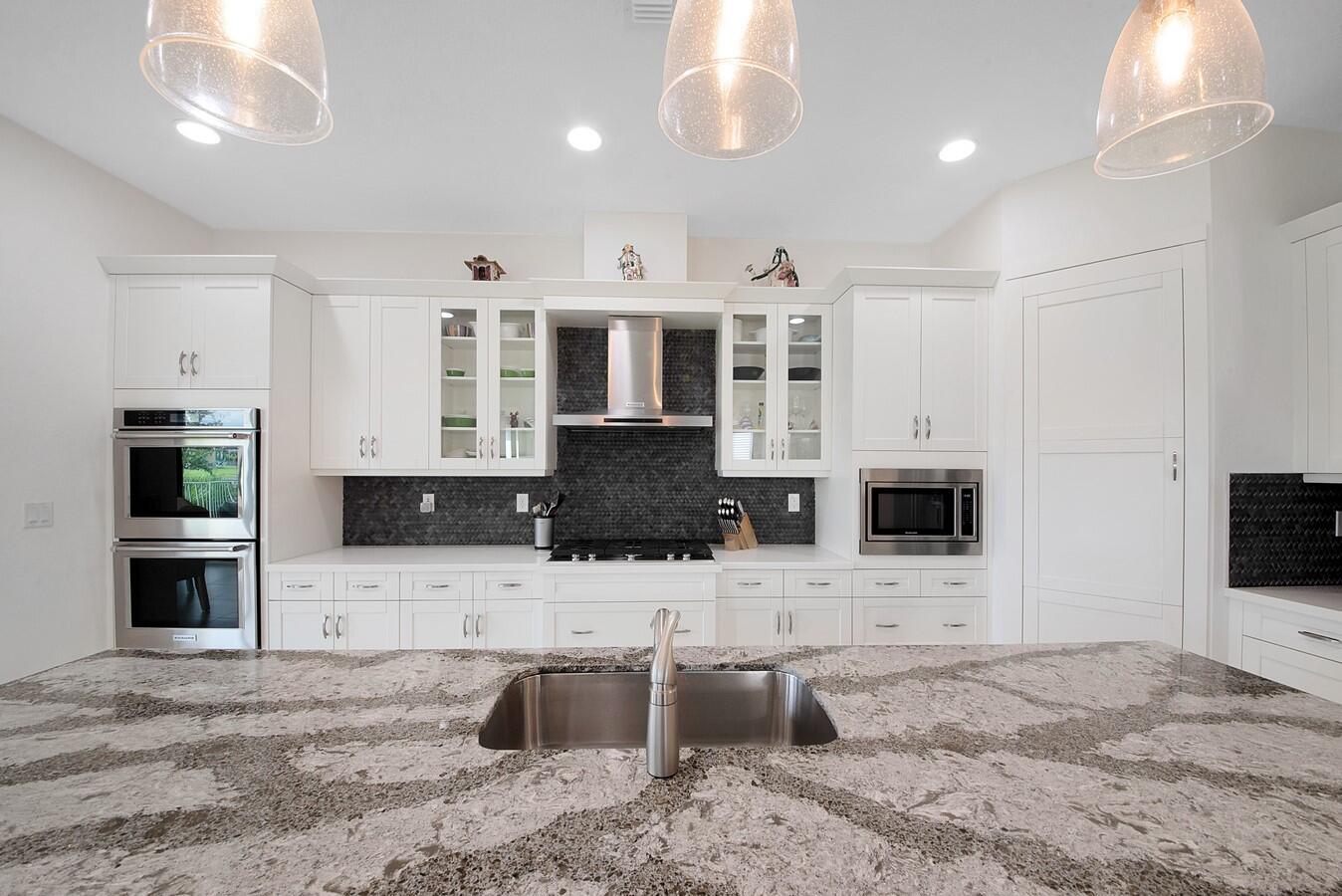 11600 Solstice Circle, Parkland