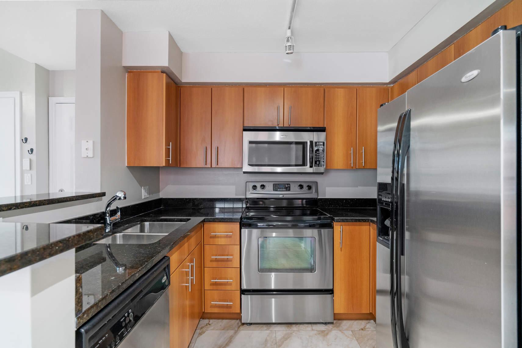 1055 Crystal Way Unit: J