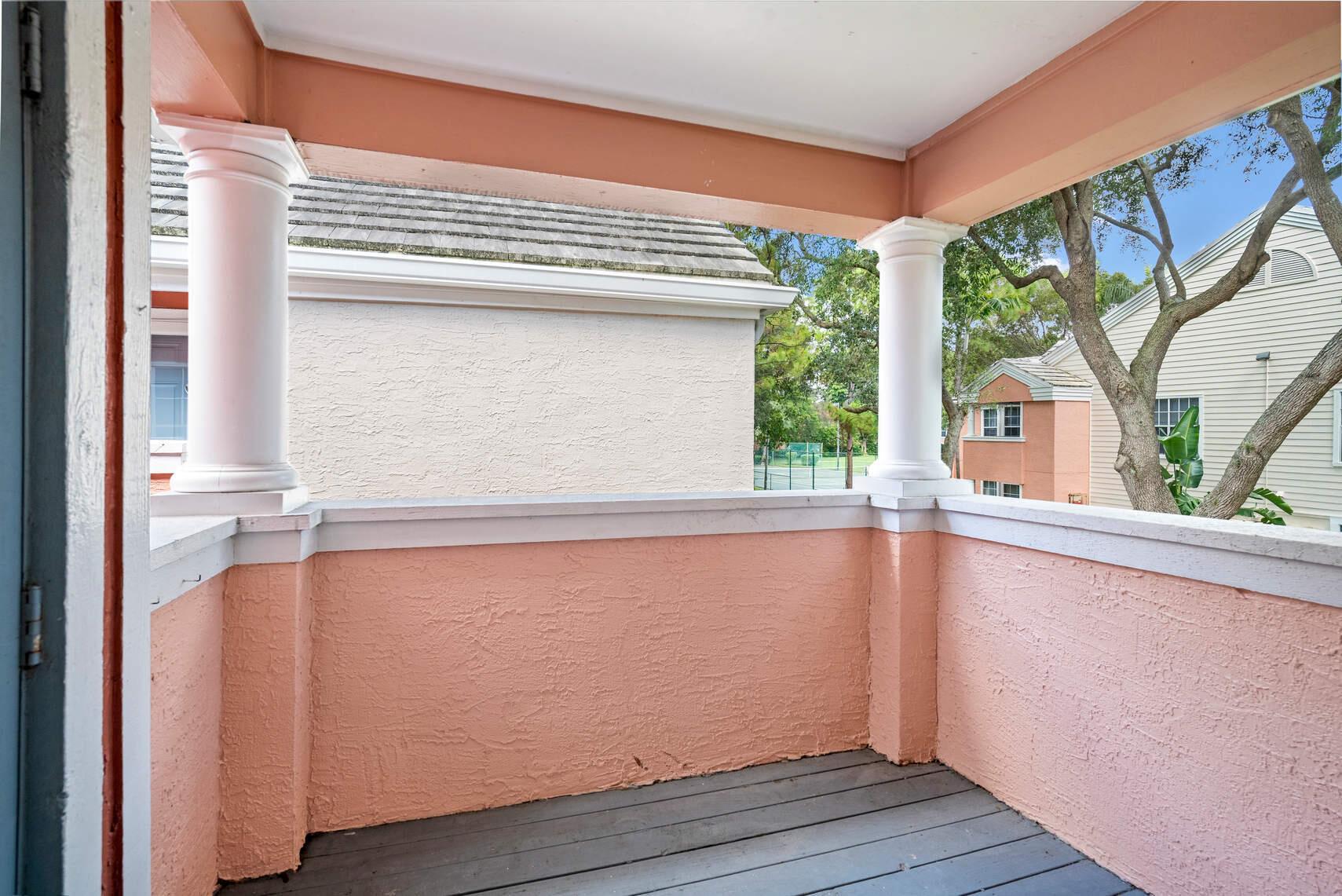 1055 Crystal Way Unit: J