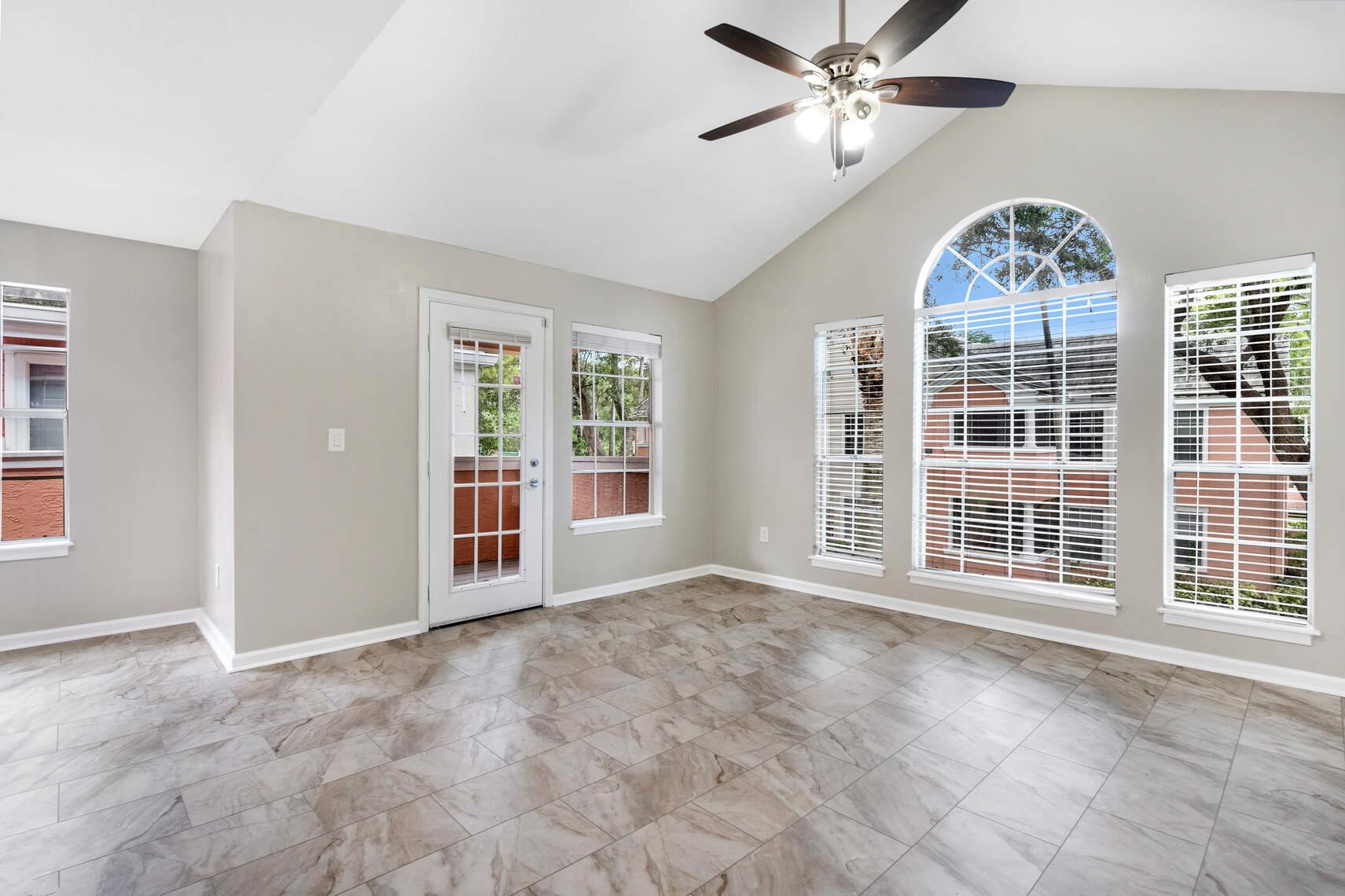 1055 Crystal Way Unit: J