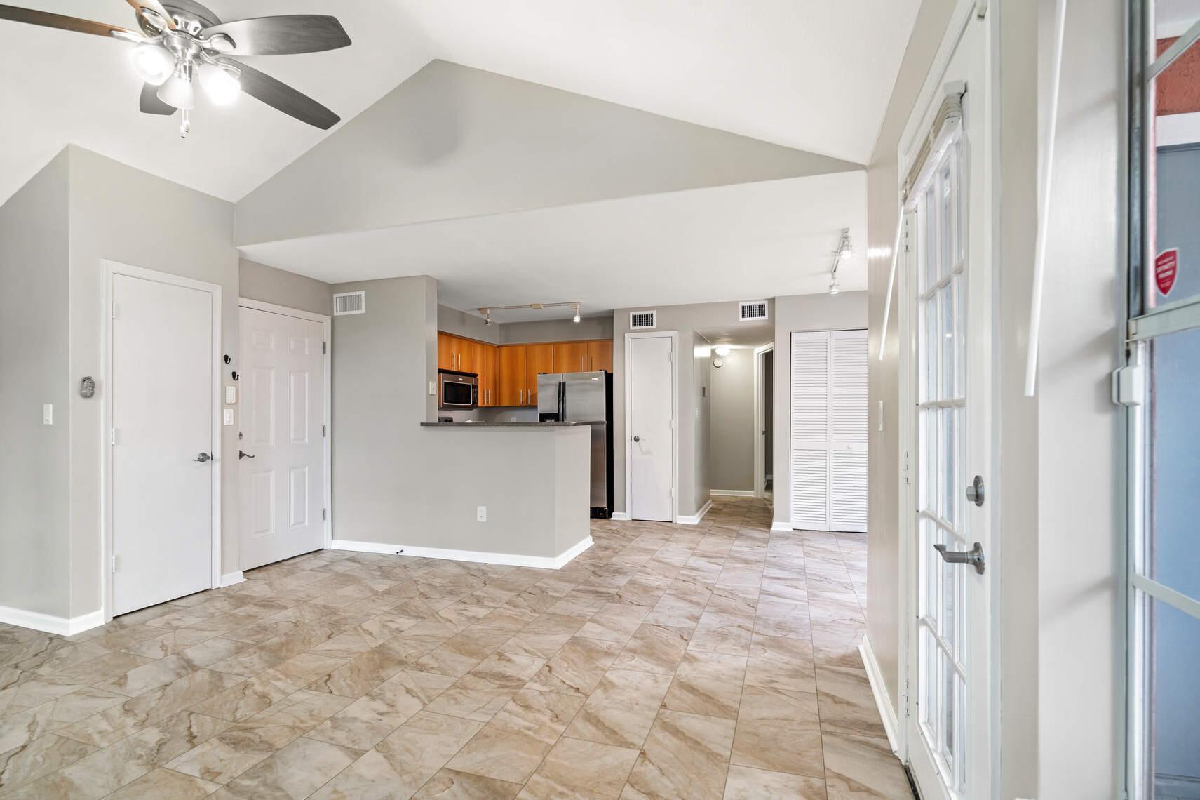 1055 Crystal Way Unit: J