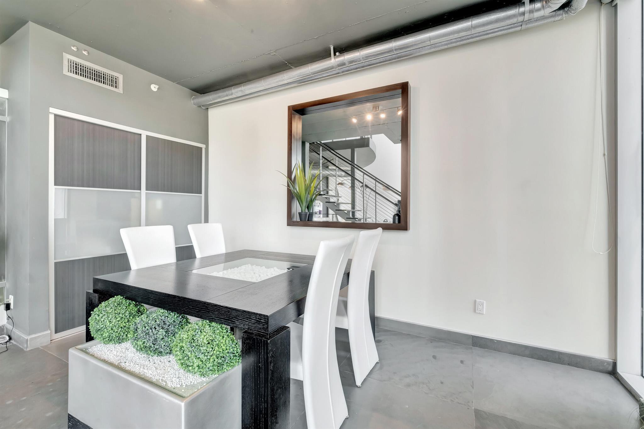 690 NE 1st Court Unit: 1901