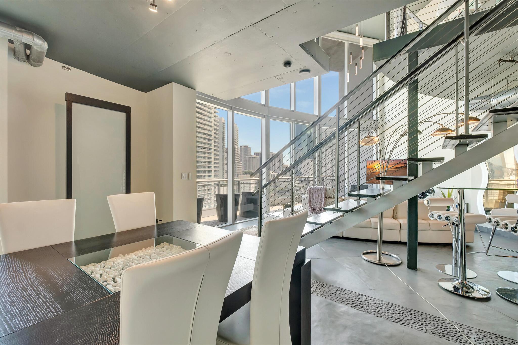 690 NE 1st Court Unit: 1901