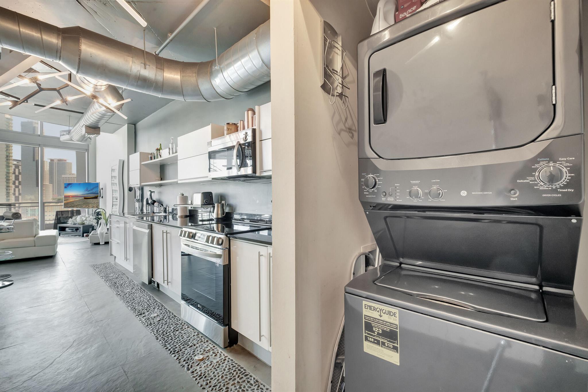 690 NE 1st Court Unit: 1901