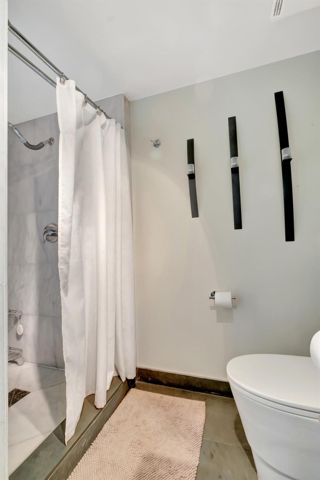 690 NE 1st Court Unit: 1901