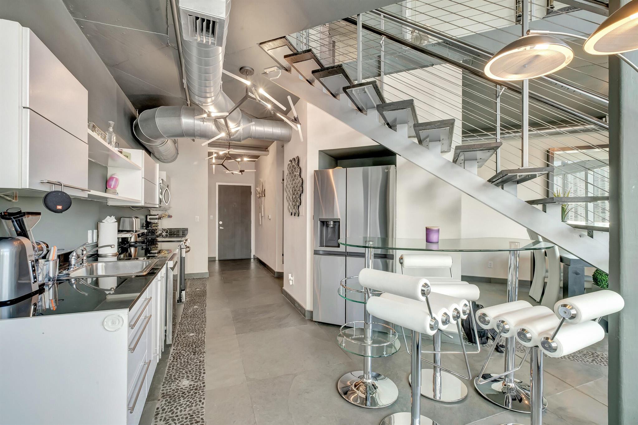 690 NE 1st Court Unit: 1901
