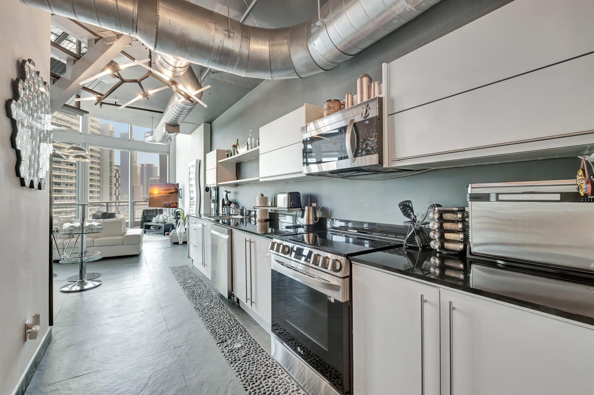 690 NE 1st Court Unit: 1901