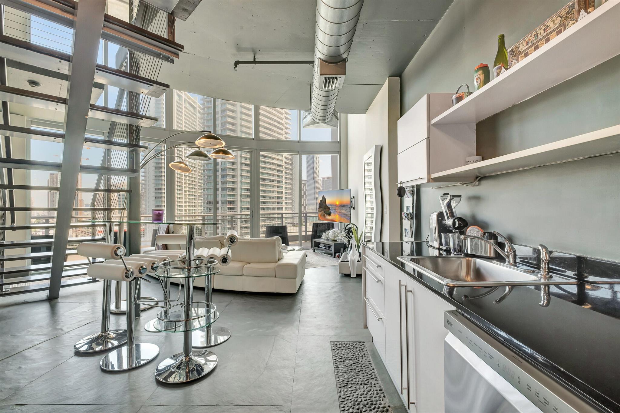 690 NE 1st Court Unit: 1901
