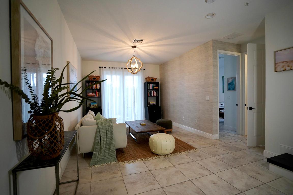 229 N Latitude Circle, Delray Beach