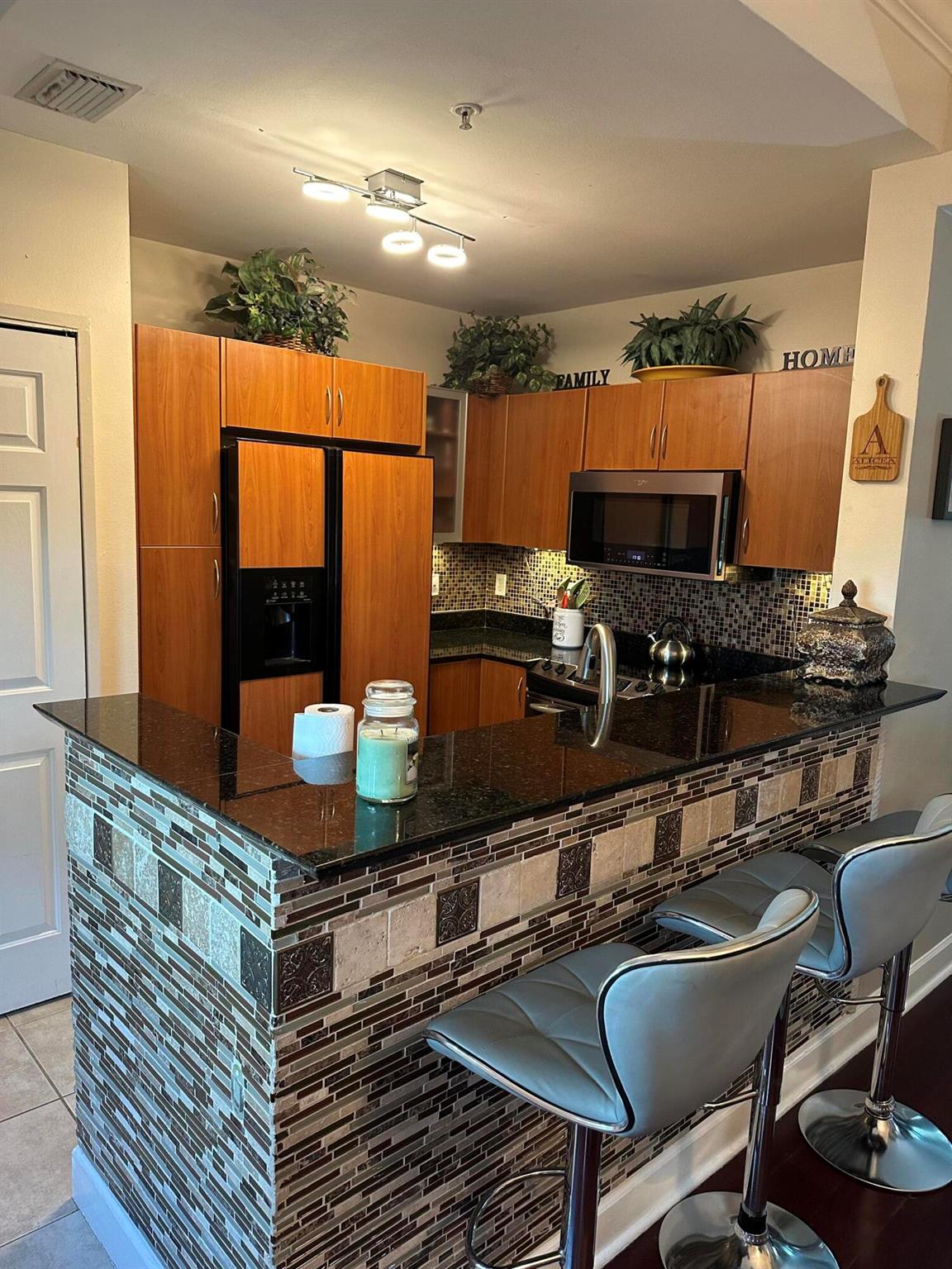 346 E Moorings Dr Drive Unit: 346