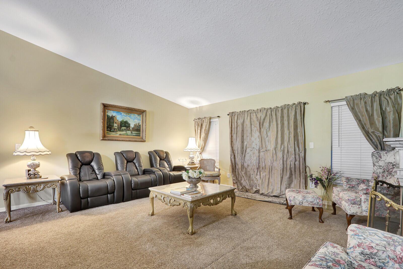 502 NW Ferris Drive