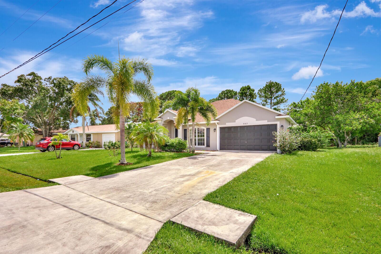 502 NW Ferris Drive