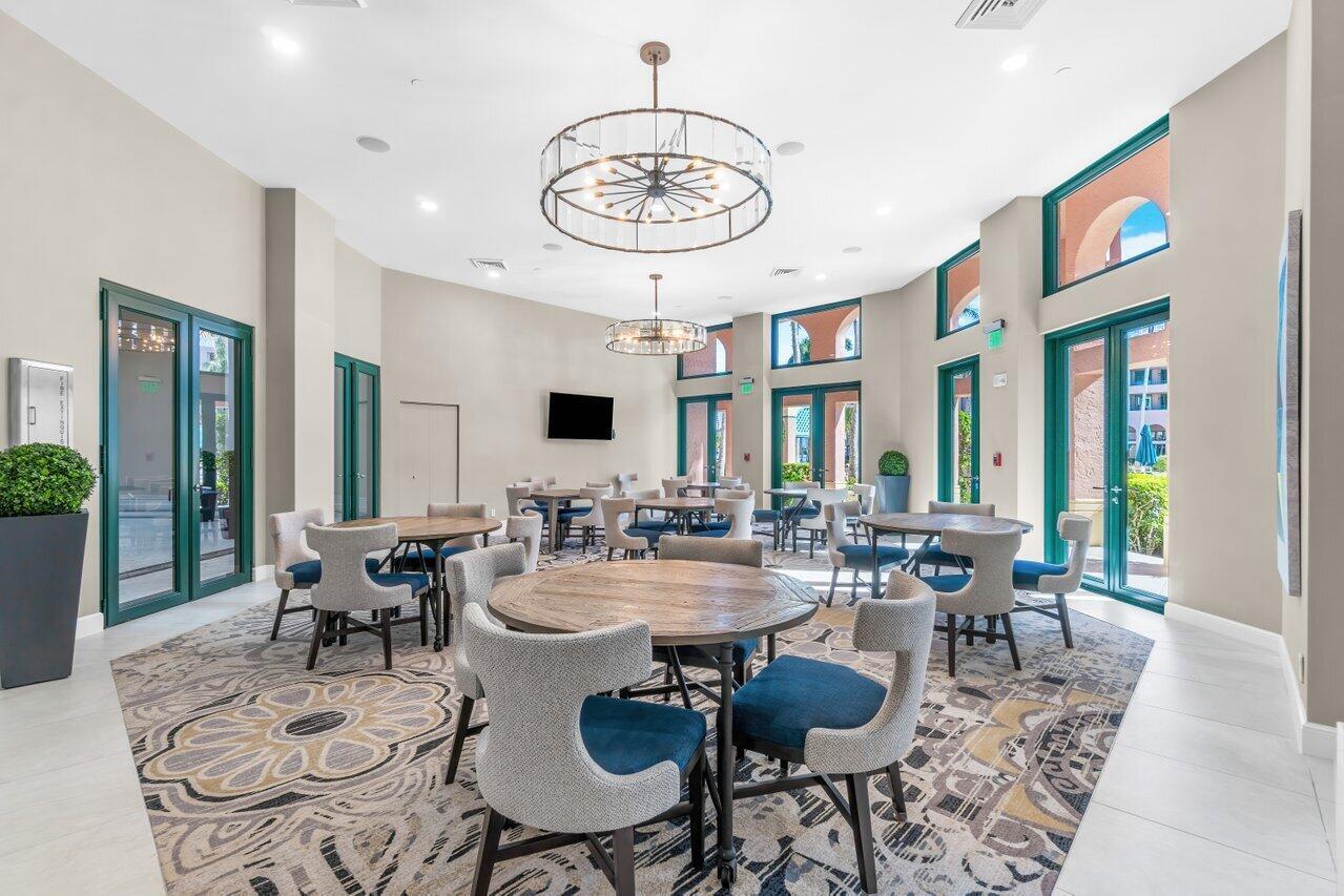 100 SE 5th Avenue Unit: 305