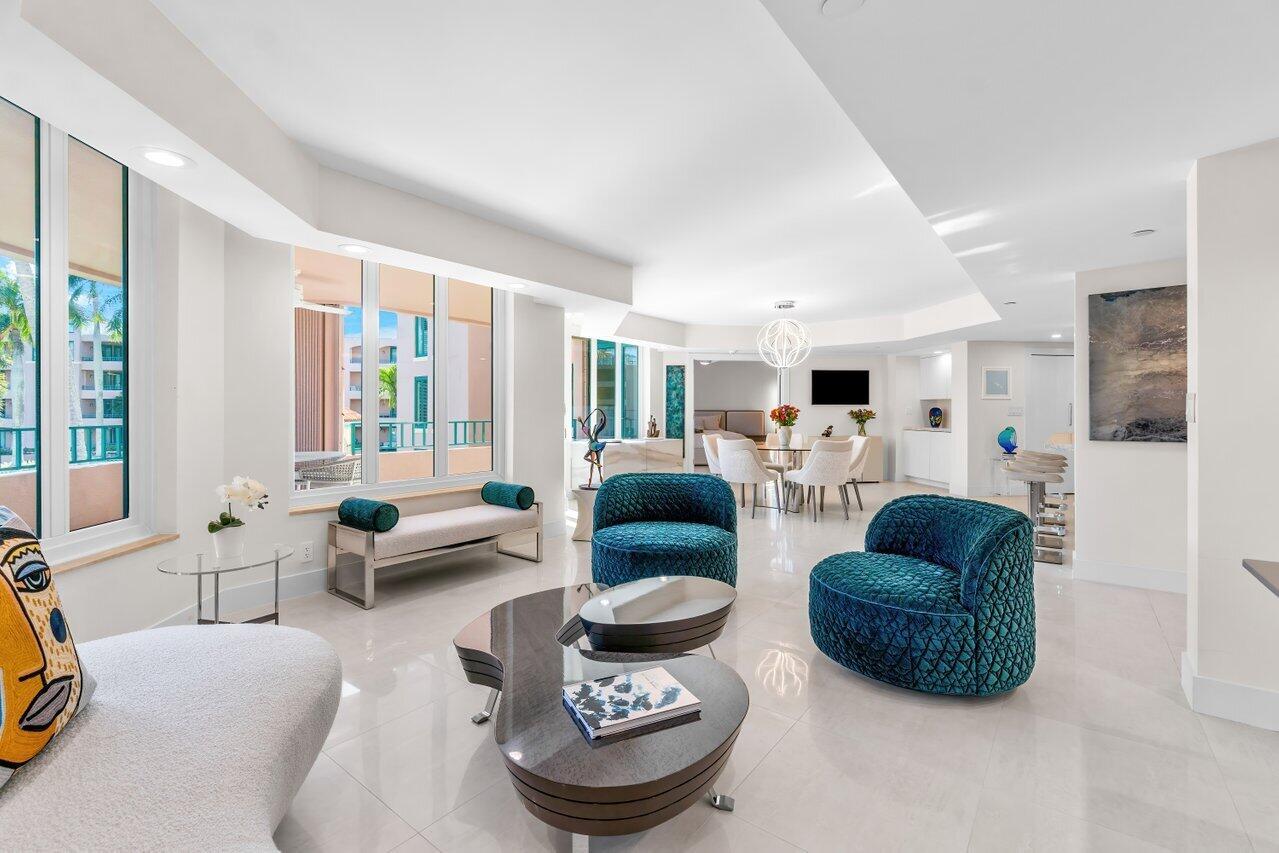 100 SE 5th Avenue Unit: 305