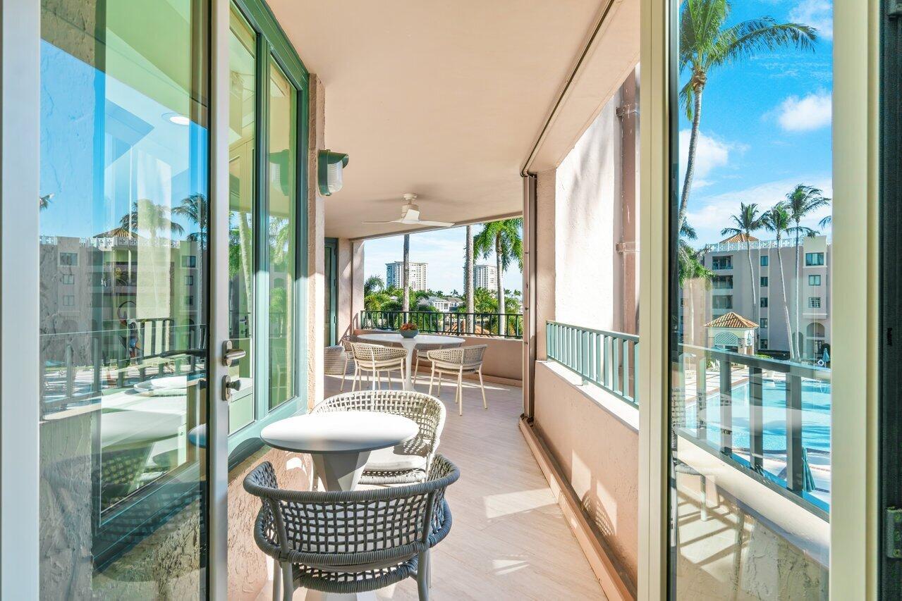 100 SE 5th Avenue Unit: 305