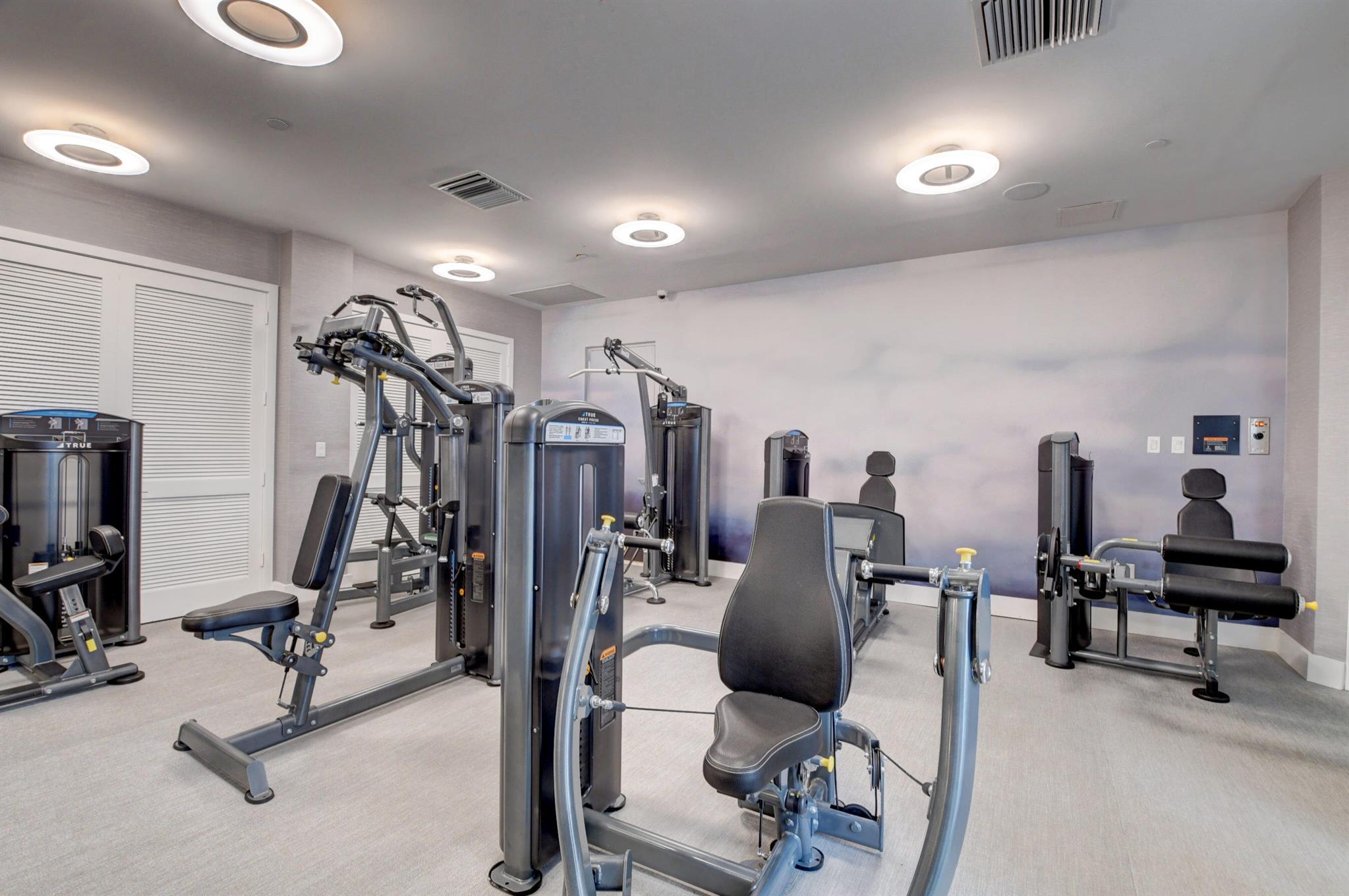 100 SE 5th Avenue Unit: 305