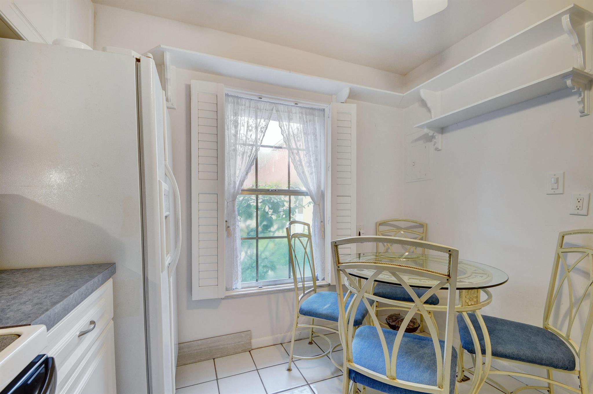 330 Cape Cod Circle Unit: B