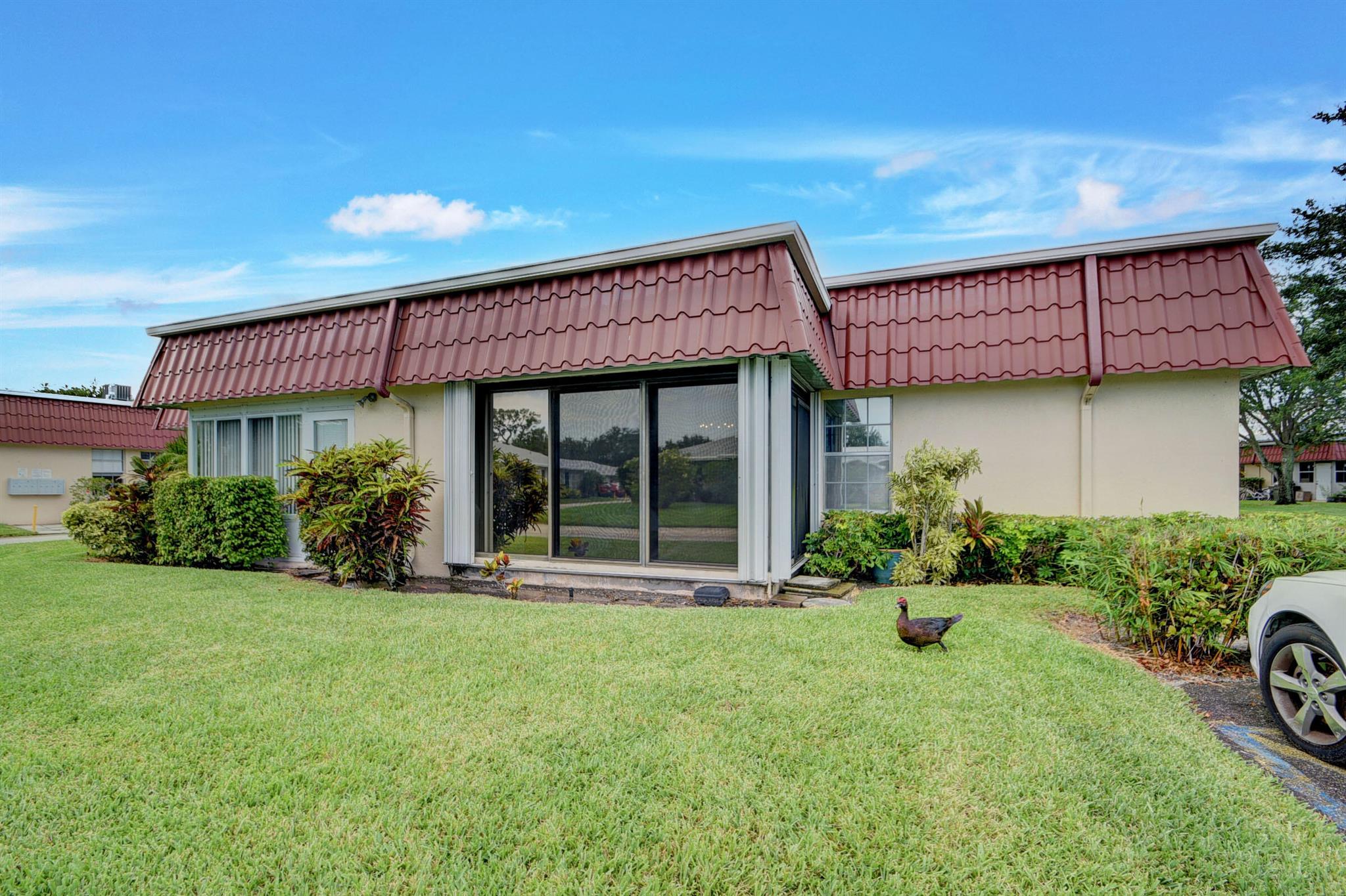 330 Cape Cod Circle Unit: B