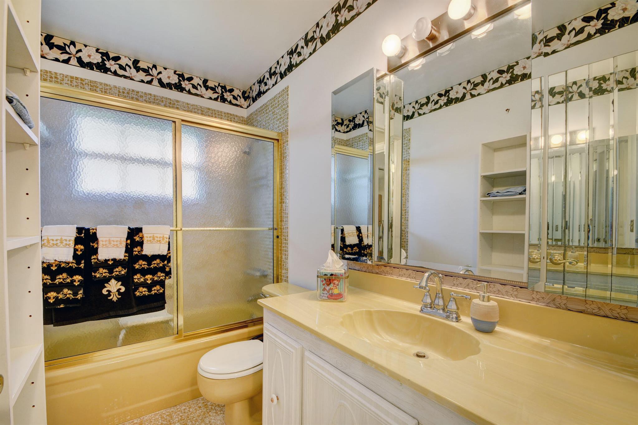 330 Cape Cod Circle Unit: B