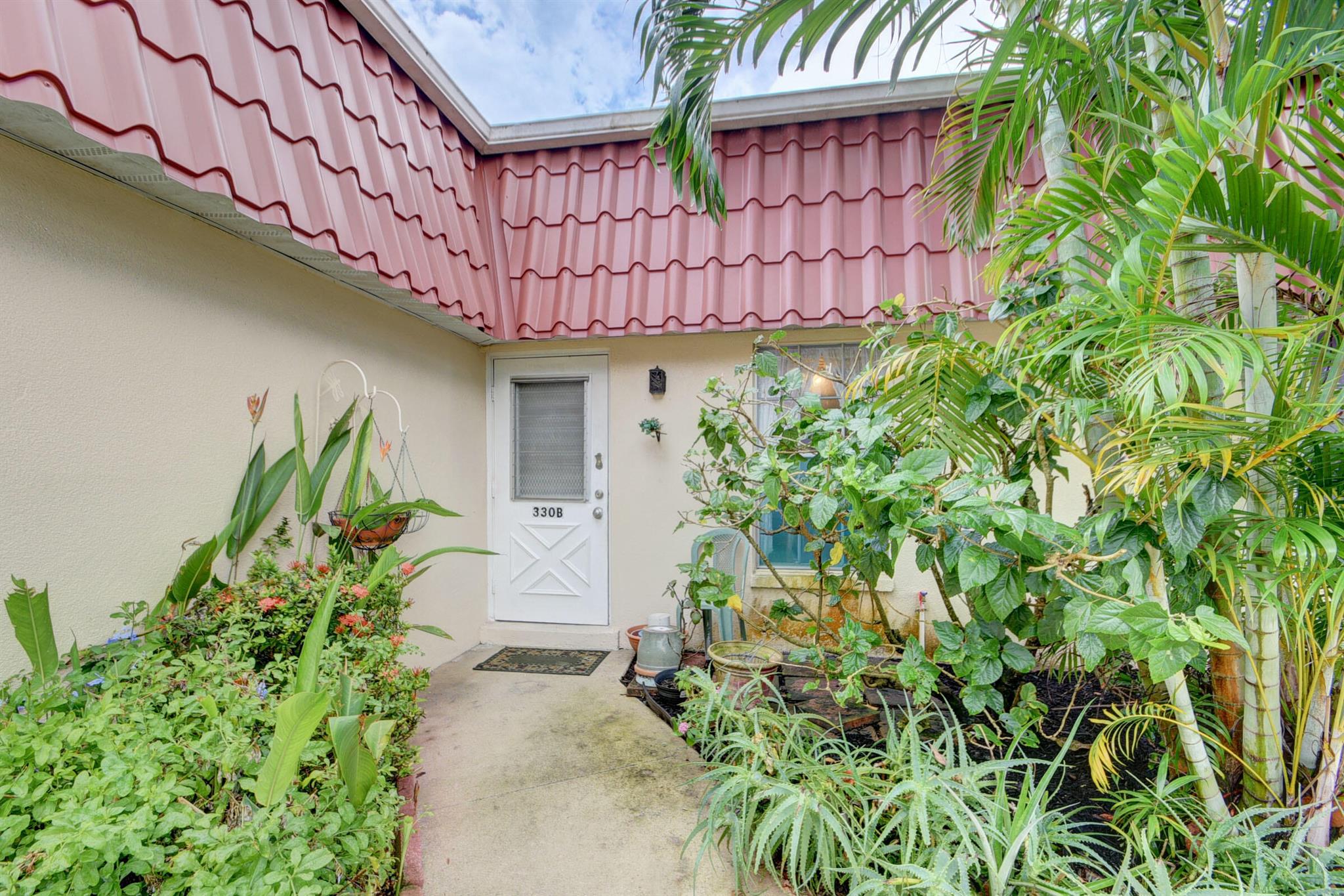 330 Cape Cod Circle Unit: B