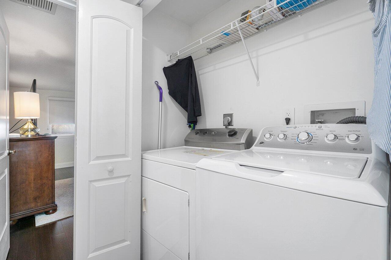 1035 S Federal Highway Unit: 204